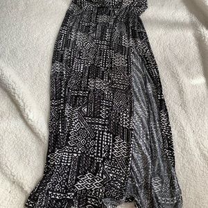 Long black and white nollie skirt